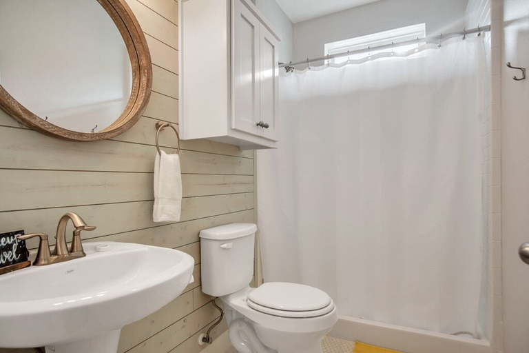 Bathroom 3, Casa Di Fortuna, Nueces