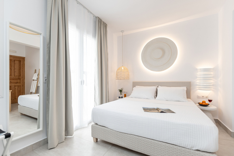 Bedroom 3, Golden Bird's, South Aegean