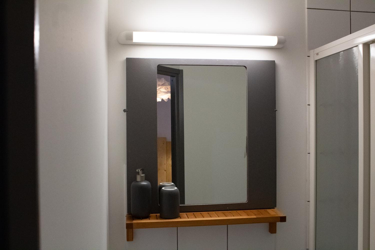 Bathroom, Hotel Restaurant Le Bardiere, Aveyron