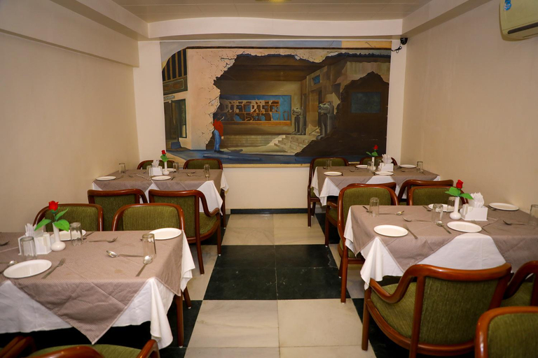 Food & Drinks 5, The HoteI Airport, Vadodara