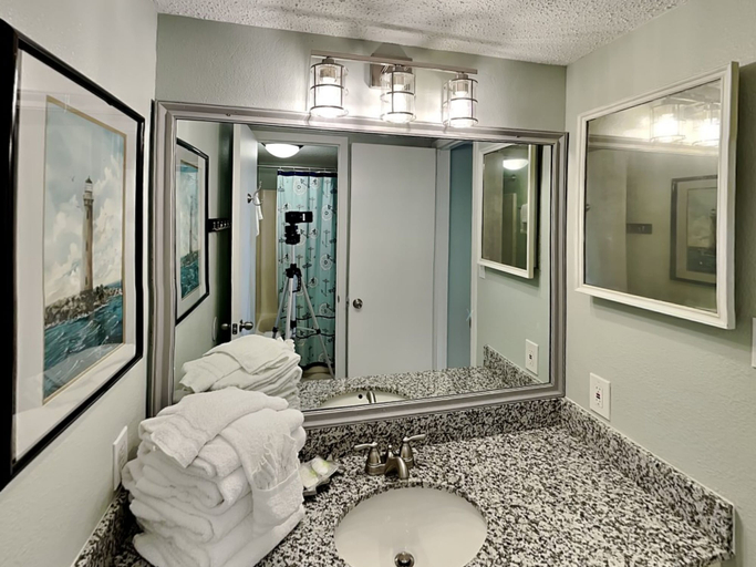 Bathroom 4, Gulf House #505 by Southern Vacation Rentals, Baldwin