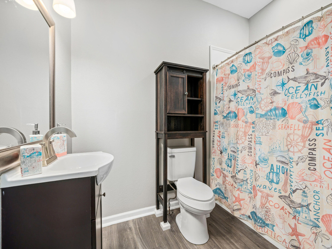 Bathroom 4, Canal Front Cottage, Aransas