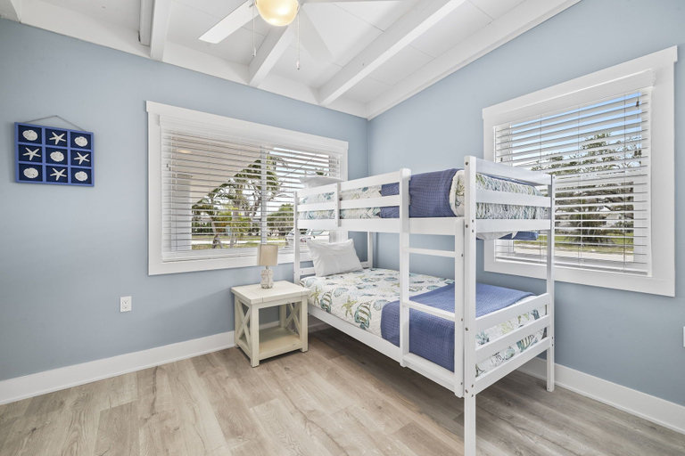 Bedroom 2, 5670 Williams Drive, Lee