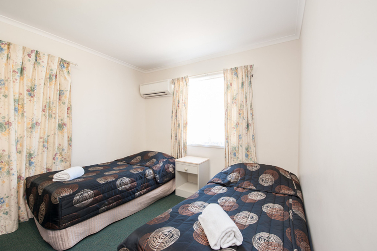 Living area 3, Jacaranda Place Motor Inn, Toowoomba - Central