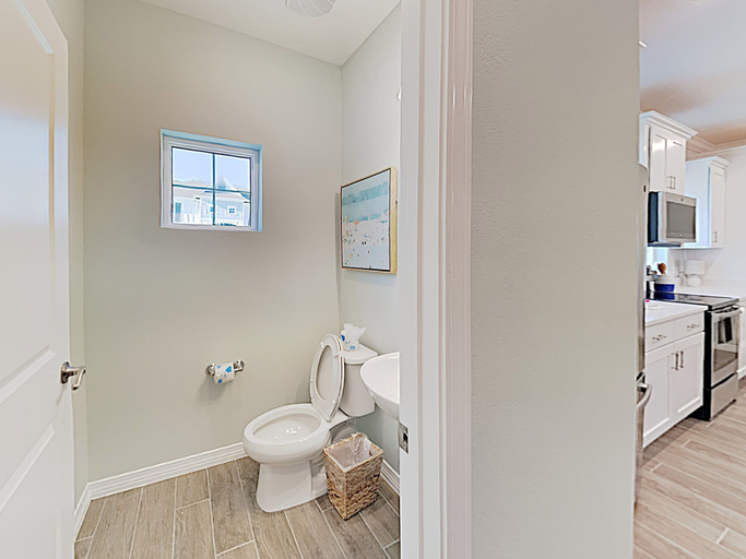 Bathroom 4, Lost Key Townhomes #14329 by Southern Vacation Rentals, Escambia