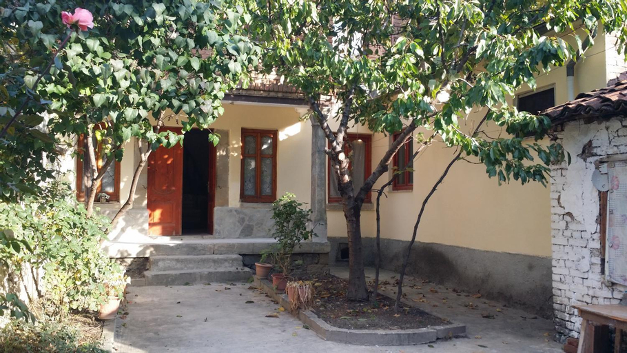 Vila 1926 Hostel, Korçës