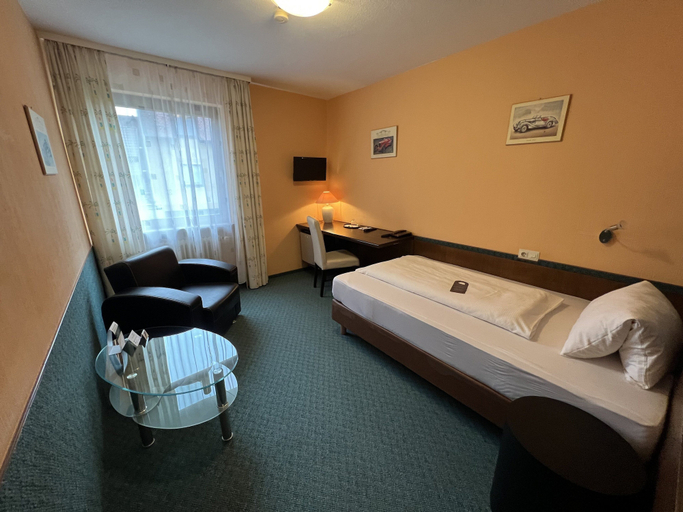 Bedroom 3, Aparthotel Bad Mergentheim, Main-Tauber-Kreis