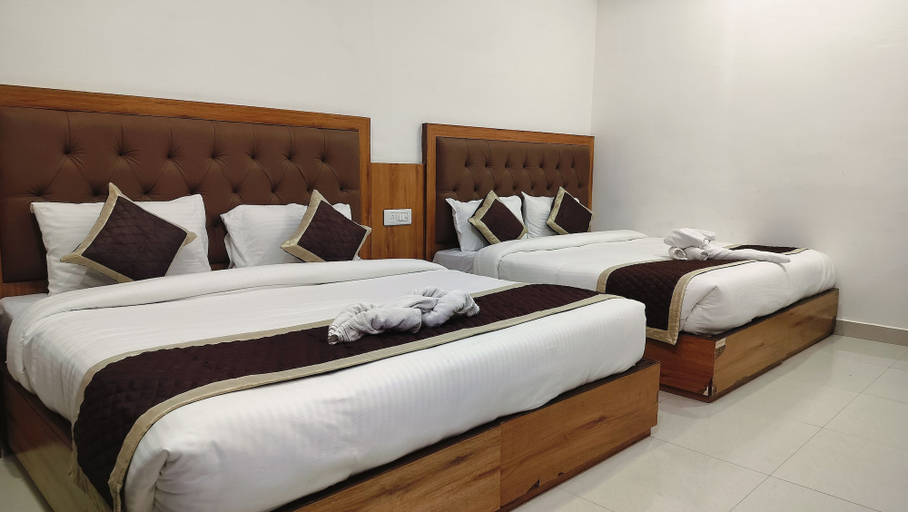 Bedroom 4, Hotel Binwa View, Kangra