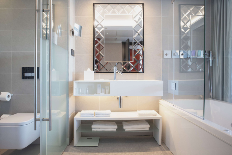 Bathroom 7
