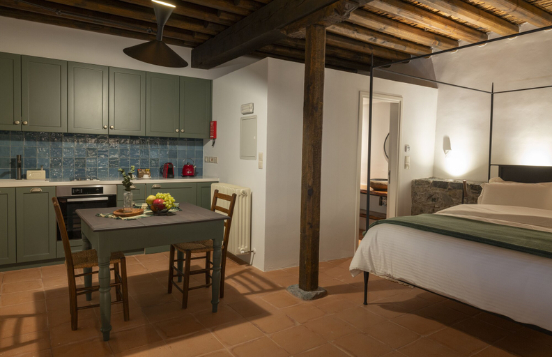 Others 5, Casa Oliva