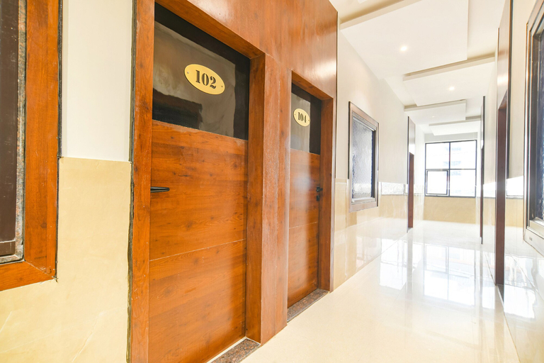 Others 5, Fabhotel Aashiyana, Indore