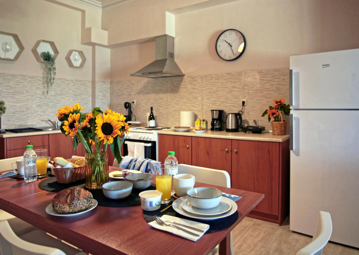 Others 2, Seaview-Apartments, Attica