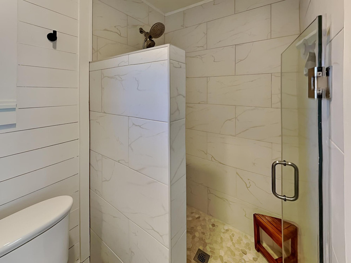 Bathroom 4, Reel Retreat, Aransas