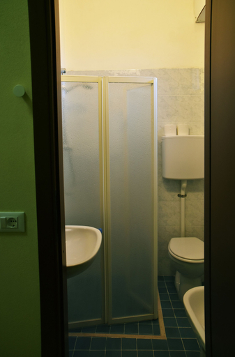 Bathroom 4, Hotel Graziella, Rimini