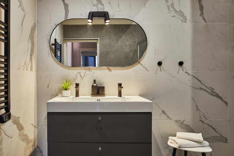 Bathroom 4, Butik Life Hotel & Apartments, Budapesti