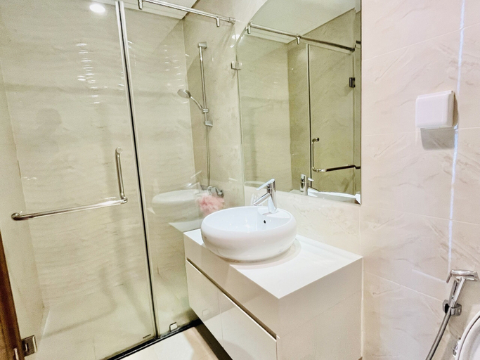 Bathroom 4, Vinhomes Central Park Sunland Apartment, Bình Thạnh