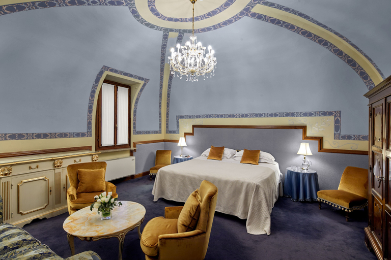 Bedroom 2, Hotel Accademia, Verona
