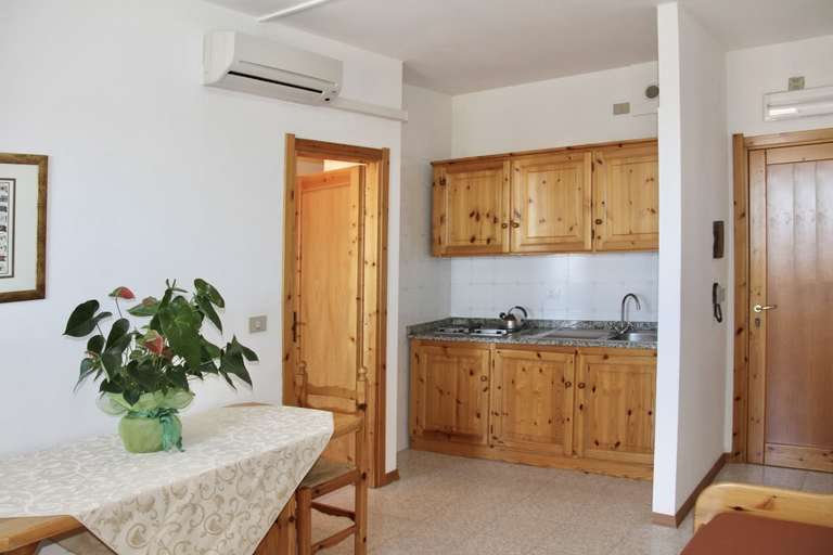Others 5, Residence just 150 mt from the beach, Sassari