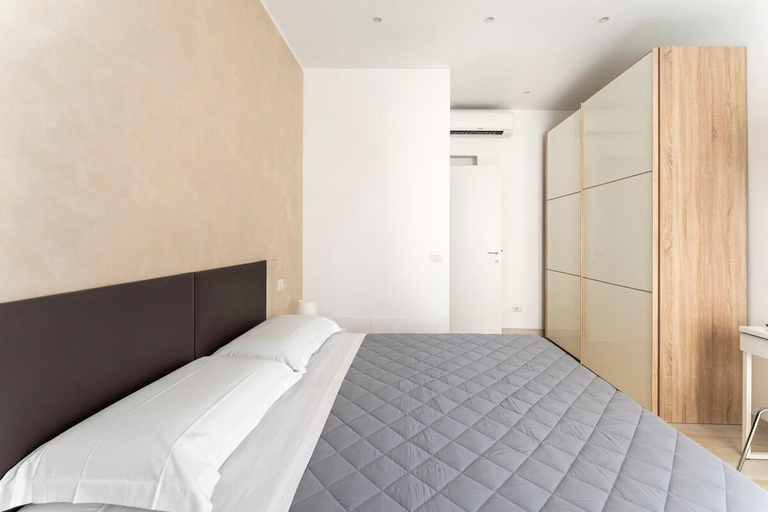 Others 5, First Floor Apartment, Roma