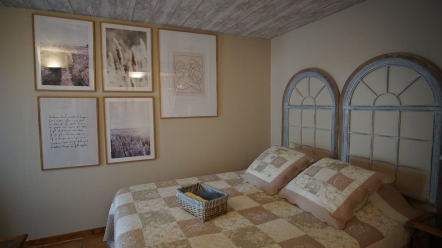 Bedroom 3, Le Mas Fraissinet, Gard