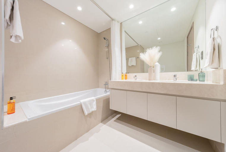 Bathroom 2, EDEN'S Homes & Villas - Act One Act Two, Dubai