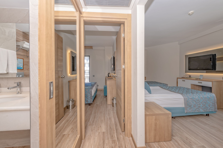 Bedroom 3, Meryan Hotel - All Inclusive, Manavgat