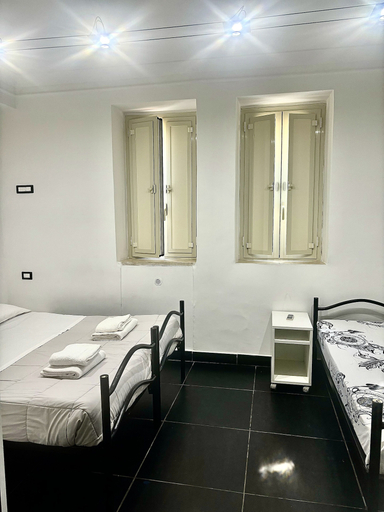 Bedroom 3, Palace Rome - Hostel, Rome