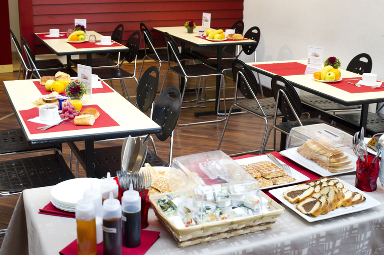 Breakfast area 2, Cerise Auxerre, Yonne