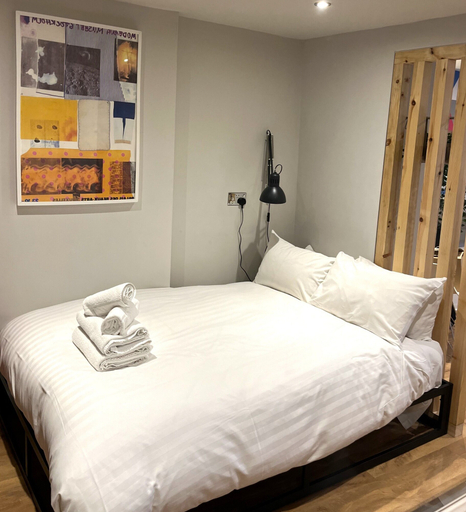 Bedroom 3, Stylish Studio Apartment in Clifton Village, North Somerset