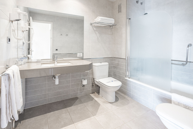 Bathroom 5, Hotel Can Fisa, Barcelona