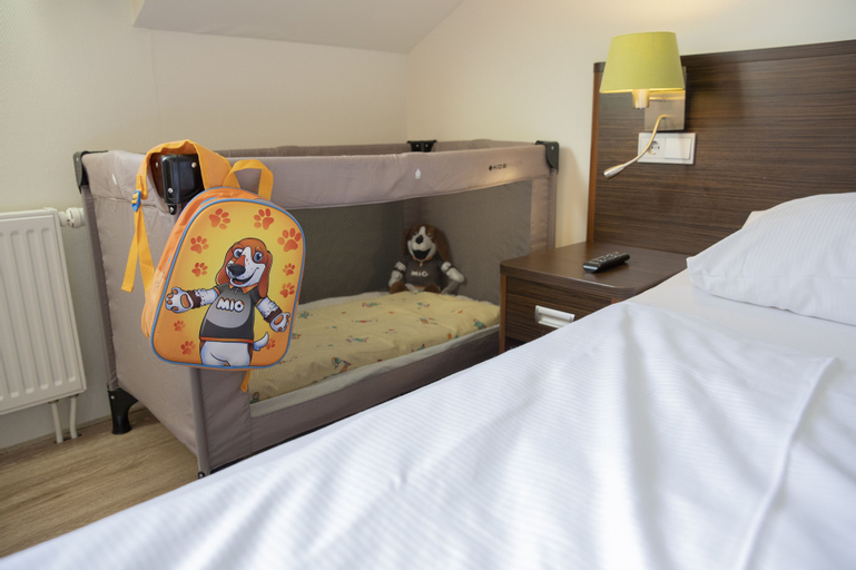 Bedroom 2, Dormio resort Eifeler Tor, Düren