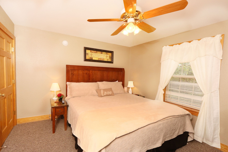 Bedroom 2, Pinnacle View 7C - Three Bedroom Chalet, Sevier