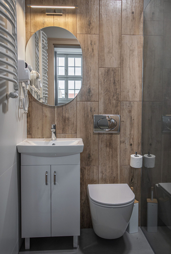 Bathroom 5, Soul House Gdansk Old Town, Gdańsk City