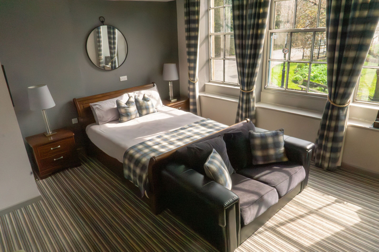 Bedroom 2, White Lion Hotel, Calderdale