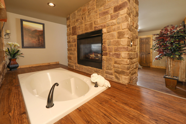 Bathroom 4, Misty Mountainside - Two Bedroom Chalet, Sevier