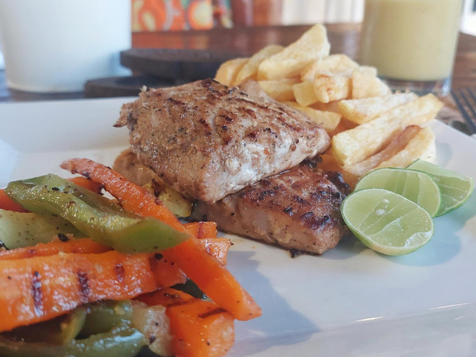 Food & Drinks 5, Jaribu Beach Hotel, Kusini