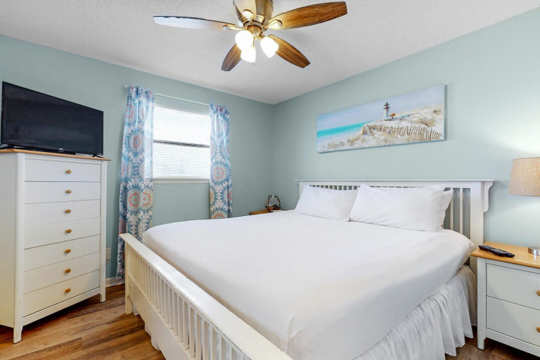 Bedroom 3, Beach View 3br/2ba W/pools Sleeps 8, Baldwin