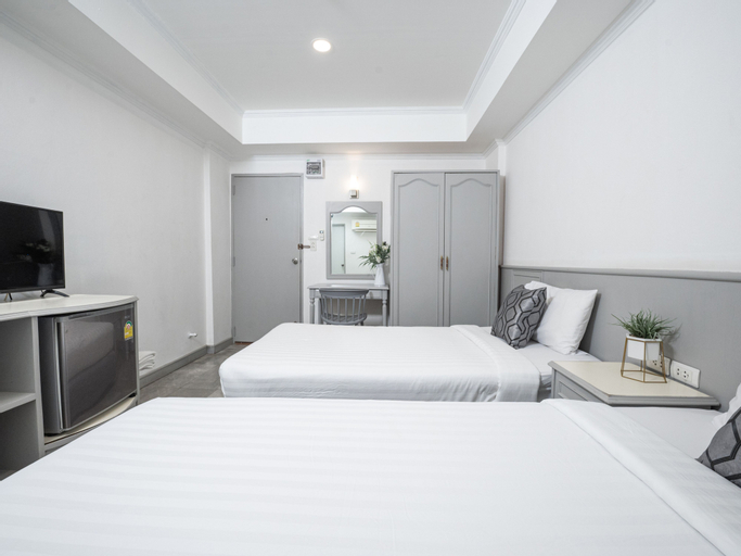 Bedroom 8