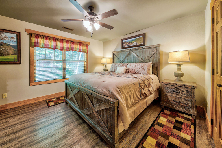 Bedroom 3, Bears Haven, Sevier