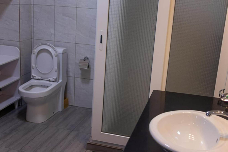Bathroom 4, Igitego Aparthotel Rwanda, Kicukiro