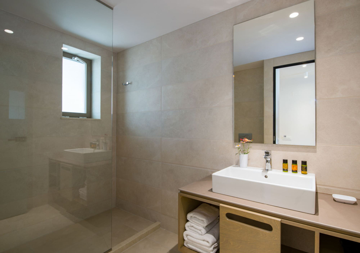 Bathroom 4, Stefan Village Hotel, Crete