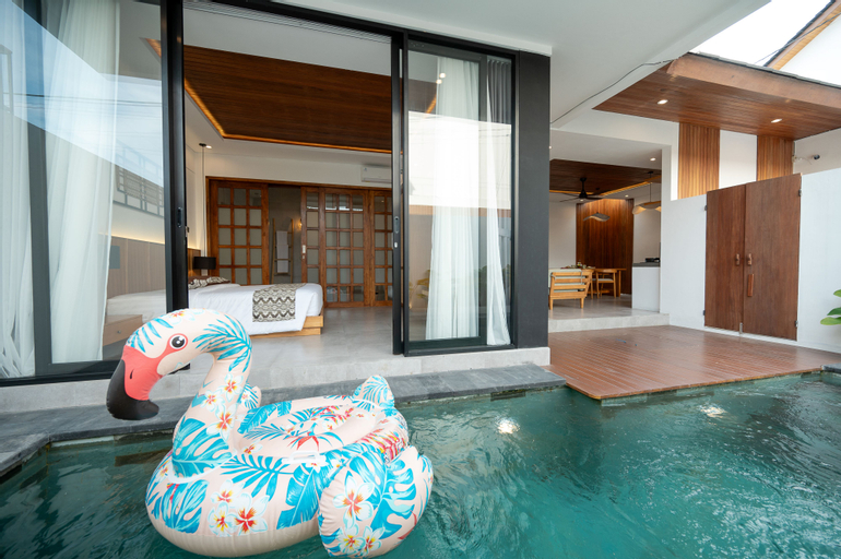 Swimming Pool 9