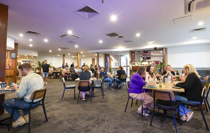 Food & Drinks 5, Nightcap at Roxby Downs, Roxby Downs