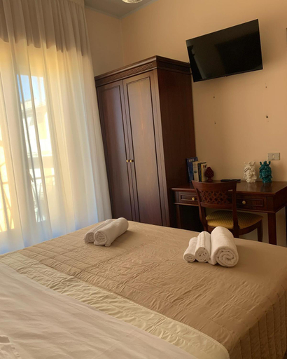 Bedroom 2, Hotel dei Nebrodi, Messina