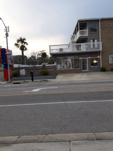 Exterior & Views, Ocean Waves Hotel, Horry