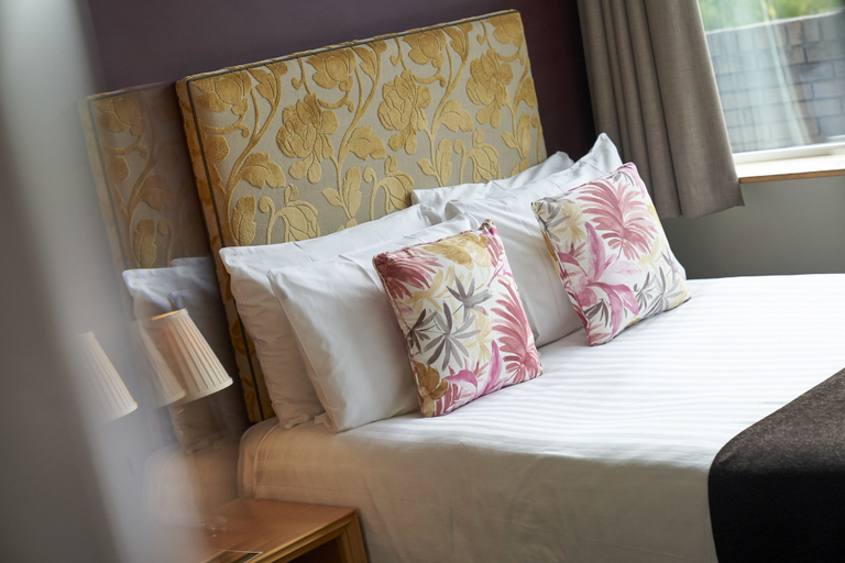 Bedroom 3, Antoinette Hotel Wimbledon, London
