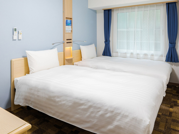 Bedroom 13