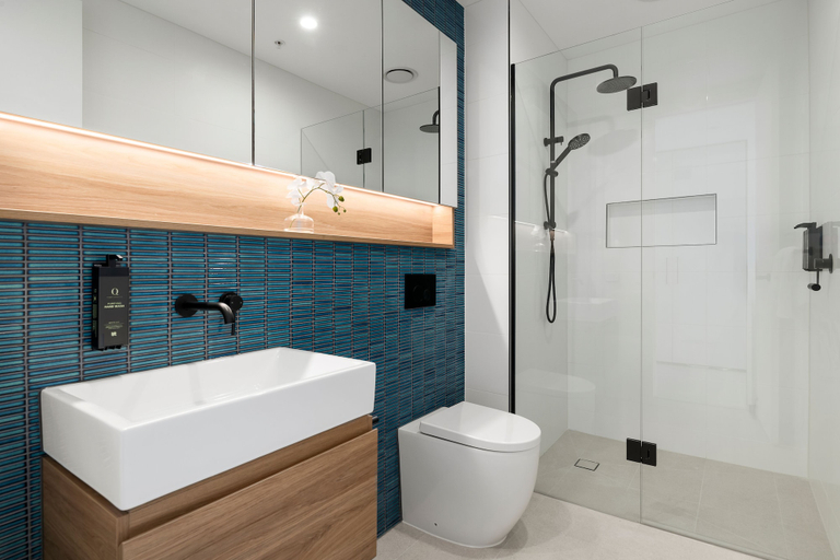 Bathroom 2, Urban Rest Richmond, Melbourne