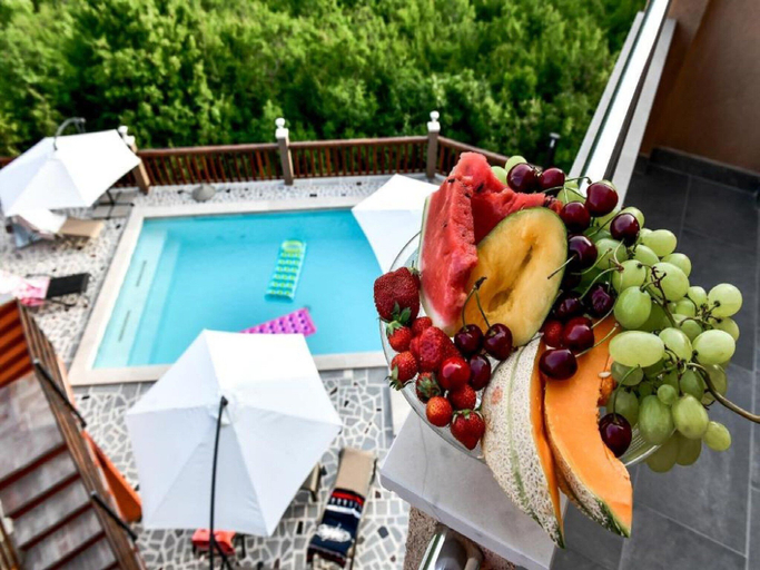 Food & Drinks, Holiday Home Veronika, Zagvozd