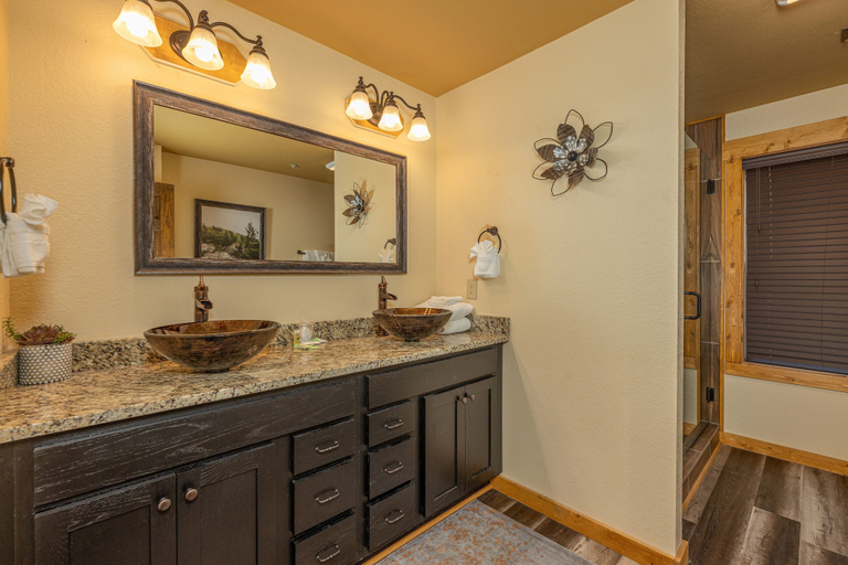 Bathroom 3, Beautiful Vista, Sevier